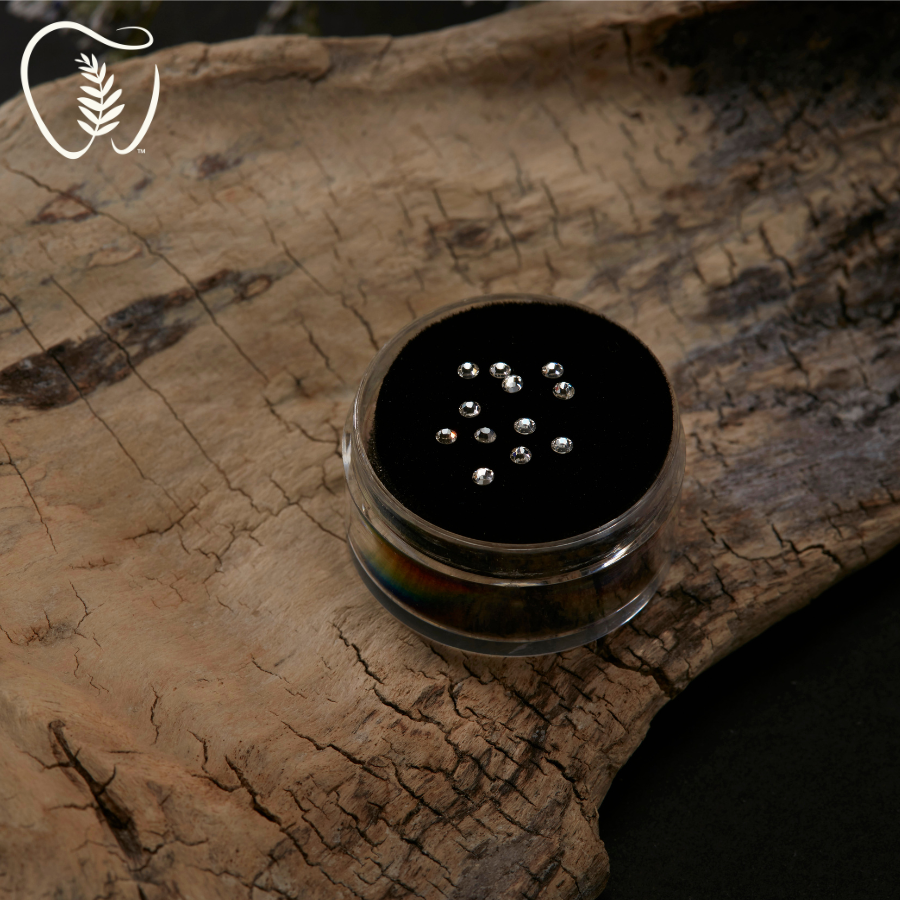 SS5 Preciosa® CRYSTAL AB Tooth Gem