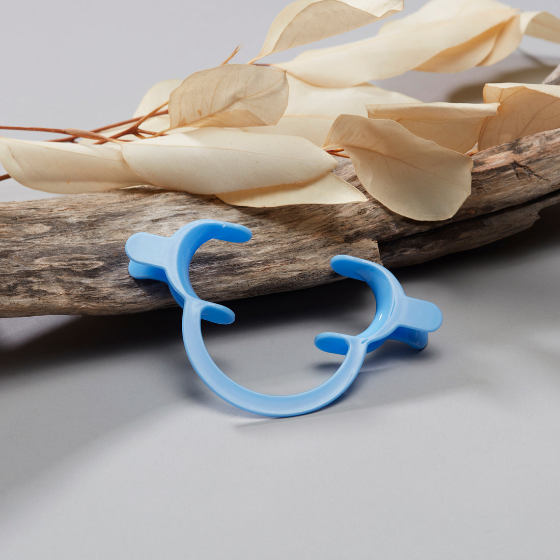 BLU C-Style Tooth Gem Retractor | Professional Chairside Tool – Fern ...