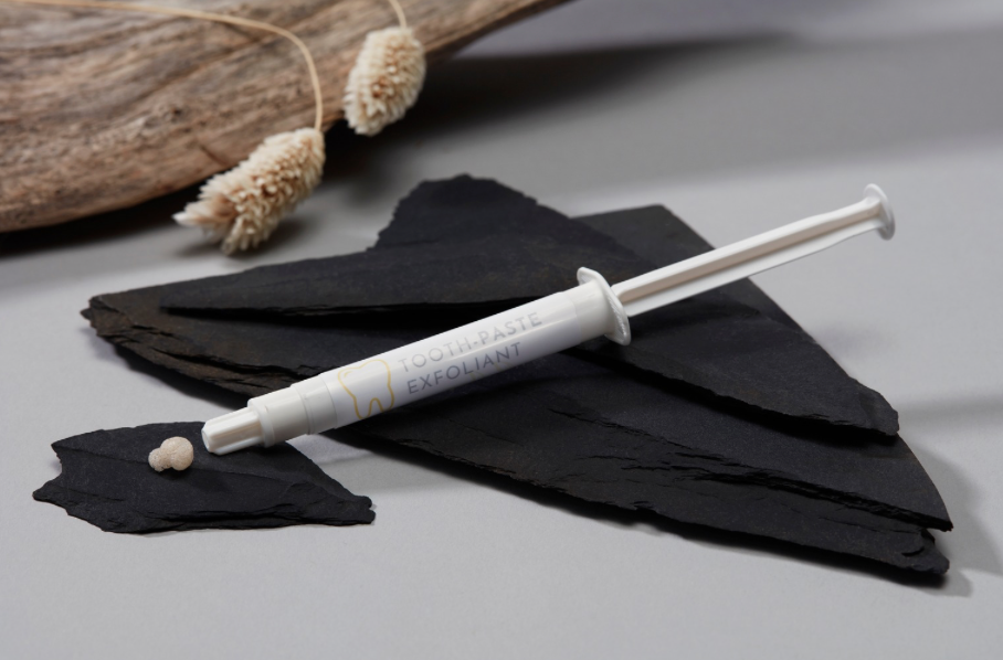 Kit Pack- Whitening Exfoliant (3ml Tube)